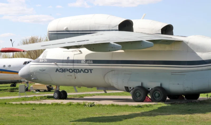 Antonov An-71 Madcap AWAC 08
