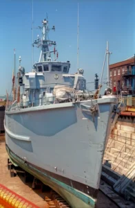 HMS Wilton - Photos & Videos