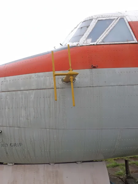 Vickers Varsity 05