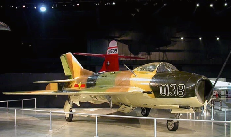 MiG-19