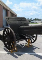 German 10.5 cm leFH 16 Field Howitzer
